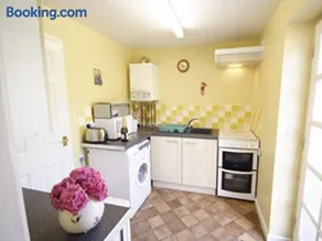 Wisteria Cottage - Image 3