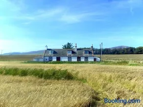 Powillimount Cottage - Image 2