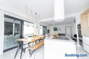 Villa Velebit - luxury apartment steps away from Adriatic Sea, with private pool and stunning views - Image 2