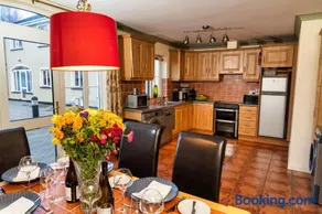 21 Killarney Holiday Village - Image 1