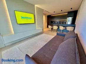Livin' Resort Home - 402/2 - Image 2