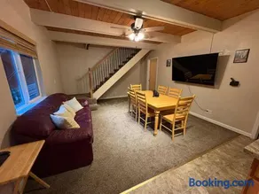 El Capitan Hideaway - A-Frame Cabin Yosemite West - Image 3