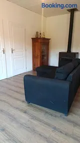 Hébergement insolite avec étang privatif de 2ha pour 6 personnes en Côte-d'Or aux portes du Morvan - Image 3