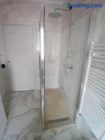 Valentina GuestHouse - Image 2