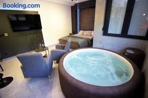 Jacuzzi Sauna SelfCheckIn Mystic - Image 4