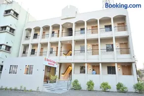 Hotel Sai Vaibhav - Image 4