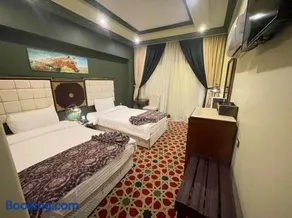 Omar Elkhaiam Hotel - Image 3