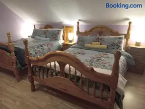 Ballytigue House - Image 1
