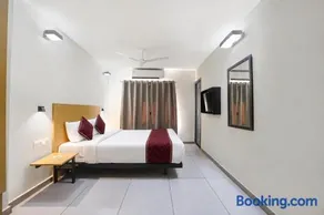 Starlight Hotels Pondy Bazaar T.Nagar Chennai - Image 5