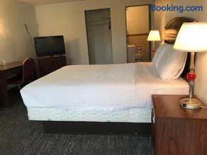 Portland Super Value Inn - Image 2