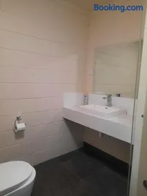 Neerim South Hotel - Image 1