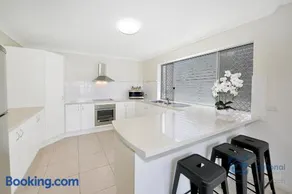 2/23 Barramundi Drive - Image 2