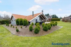 Spacious And Well-Kept Holiday Home With Spa And Sauna Near Øer Beach - Image 4