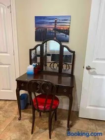 Galveston Bay Elegant Waterfront Home 3bed 3b Lighted Private fishing pier - Image 3