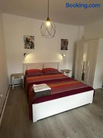 Modern & Comfortable Apartment in Tenerife South - Image 1