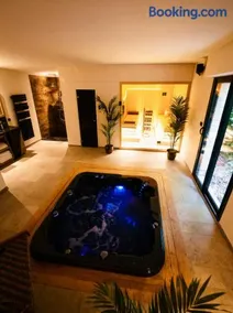 L'ApothéOse, gîte bien-être avec jacuzzi, sauna, hammam - Image 1