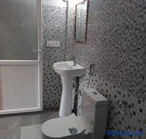 Elves Guest House - Image 4