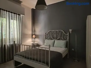 Top GroundFloor in Mets - Image 1