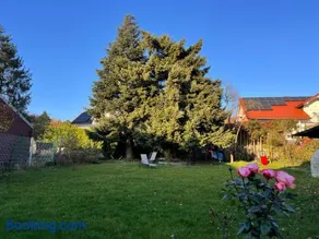 Neu! Große Ferienwohnung 3 Zimmer mit Küche und Bad, 90 qm mit Netflix und PS5 - Image 1