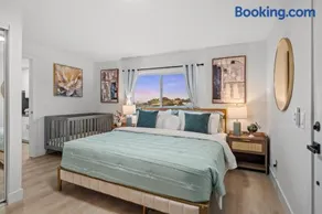Entire Private Home with 2 King Bed, Ranch-Style, 2 Parking, AC, EVCharger, Available Now - Image 2