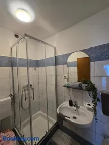 Apartments Lola - Image 3