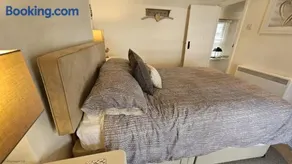 Beach Hill Cottage - Image 4