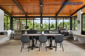 Casa Algarrobo relaxing farm stay in Puerto Rico - Image 2