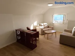 Grande maison, jusqu’à 14 personnes, calme entre forêt et montagne - Image 3