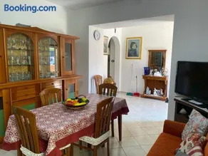 Lemon House - Image 4