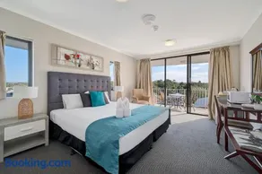 The Palm Studio -OVR Caloundra - Image 2