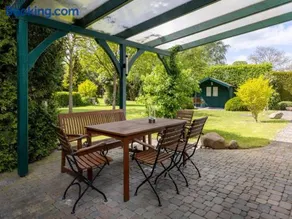 Ferienhaus-Ruegenbrise-mit-Seeblick-und-5-Baedern - Image 4