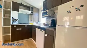 Charmant Mobil home dans un camping 4 étoile avec piscine - Image 3