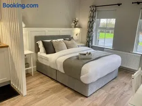 Kinvara Guest Suite - Image 1