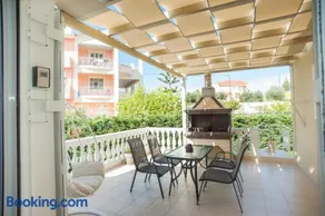 Nikos Apartments Spacious and Panoramic - Image 2