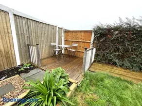 Tranquil 3-bedroom bungalow - Image 2