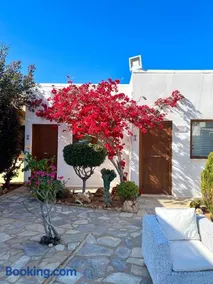 Kali Holiday Apartments - Image 1