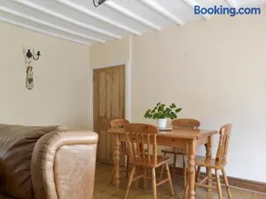 Poppy Cottage - Image 3