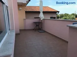 Apartment, 200m from sea - Image 2