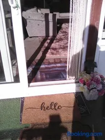 Yeolde 3 BEDROOM country View seashack cottage with FREE ALL ELECTRIC NEWLY REFURBISHED ENJOY - Image 2