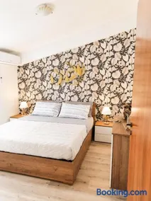 Panoramic Sea View Apartment in Scalea Near Beach & Historic Center - Image 2