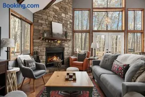 Mountainside w Fireplace, Fire Pit, Deck, & WiFi - Image 2