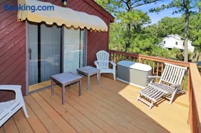 Admiral Benbow - contemporary home with shared boat ramp - Image 4