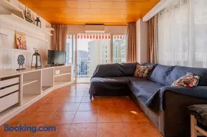 Ático con terraza y vistas al mar - Image 4