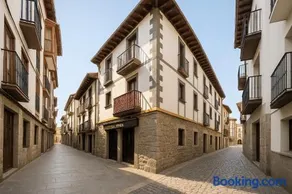 Apartamento en el centro de 2 hab. y 2 baños. - Image 1