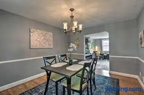 Welcoming Baltimore Metro Gem ~ 9 Mi to Dtwn! - Image 2