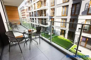NOVUM Apartment with Parking - Image 4