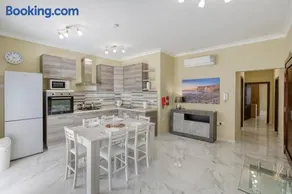Seaview,Beautiful 3BR Apt 2 - Image 4