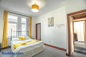 Modern Flat - Near Gateshead & Newcastle Centre - Image 4
