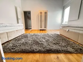 Sonnenhalde- Moderne Wohnung- 3 Schlafzimmer- Neubau-Ruhige Lage - Image 4
