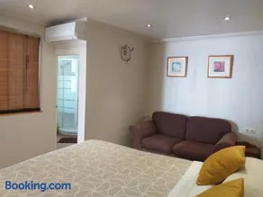 Malaga Ensuites City Centre - Image 3